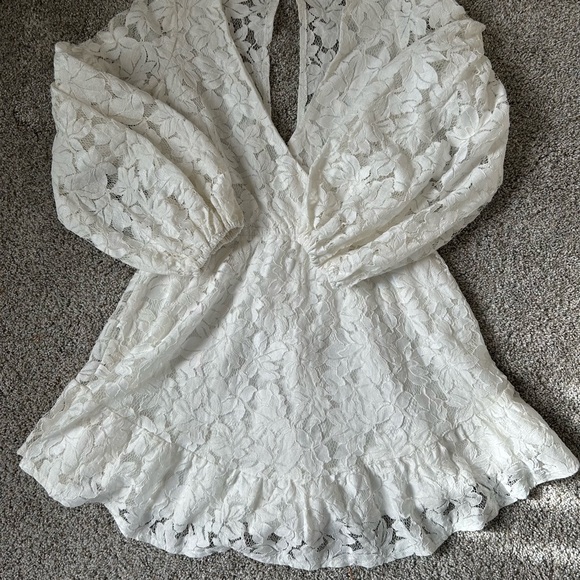 White Mini Dress with Long Bishop Sleeves and V-Neck - Picture 6 of 10